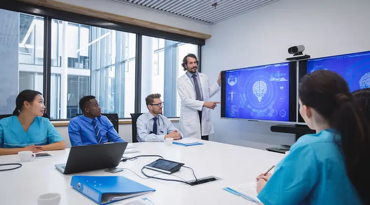 How to Design an End-to-End Healthcare IoT Platform