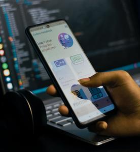 Native Vs Cross-Platform Vs Hybrid App Development: What to Choose & Why?