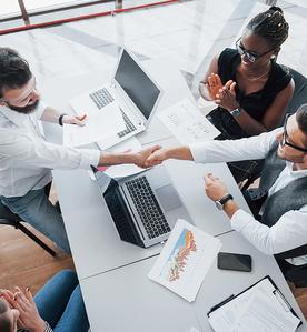 5 Reasons Why Businesses opt for Outsourcing Software Development