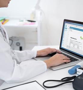 7 Ways Data Analytics in Healthcare improve Patient Care