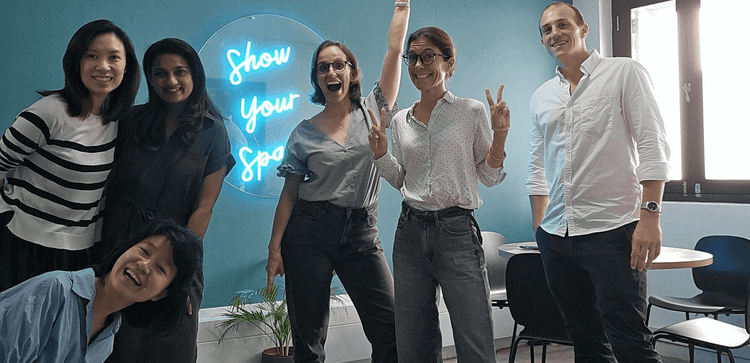 Try and Review-is an online community and platform allowing users to test, review, and receive free products made using Vue.js, Laravel tech stack